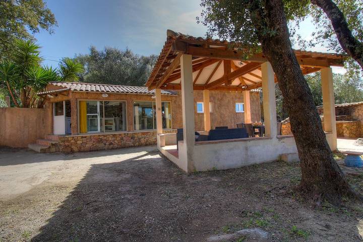 Gîte pour 2 personnes, avec Terrasse ainsi que Jardin et Vue