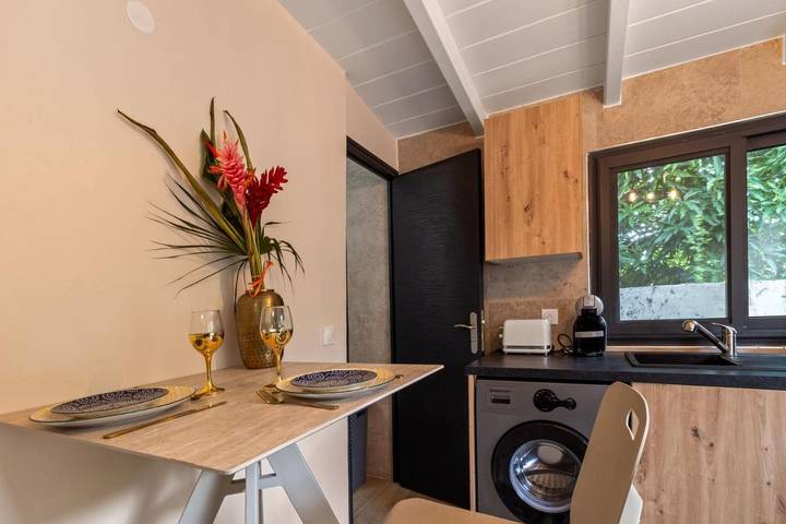 Gîte pour 2 personnes, avec piscine dans Plage de la Caravelle - 3