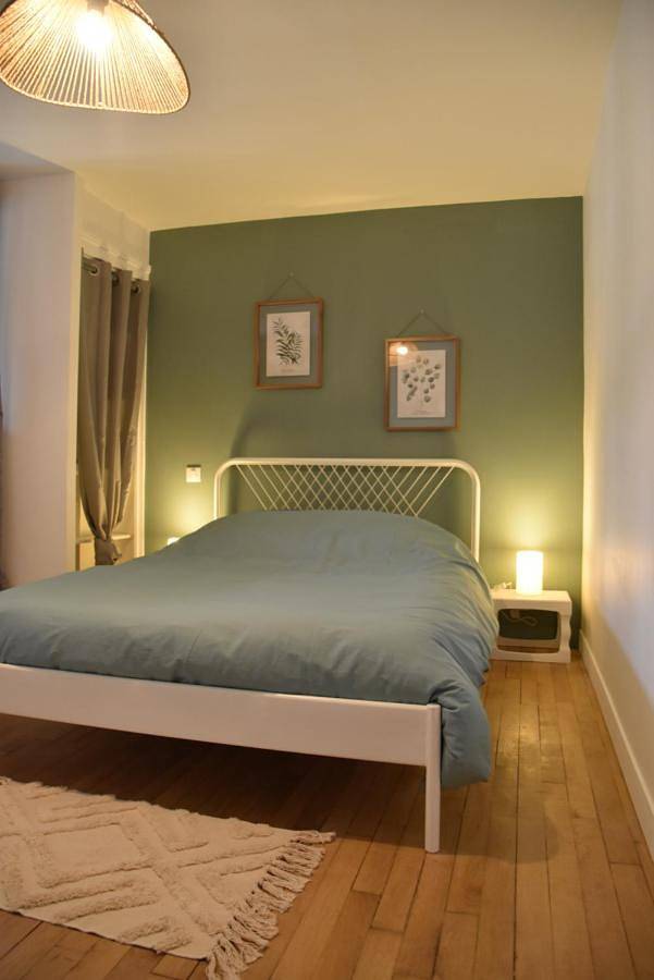 Appartement entier, Three-Bedroom Apartment in Saint-Martin la Rivière, Valdivienne