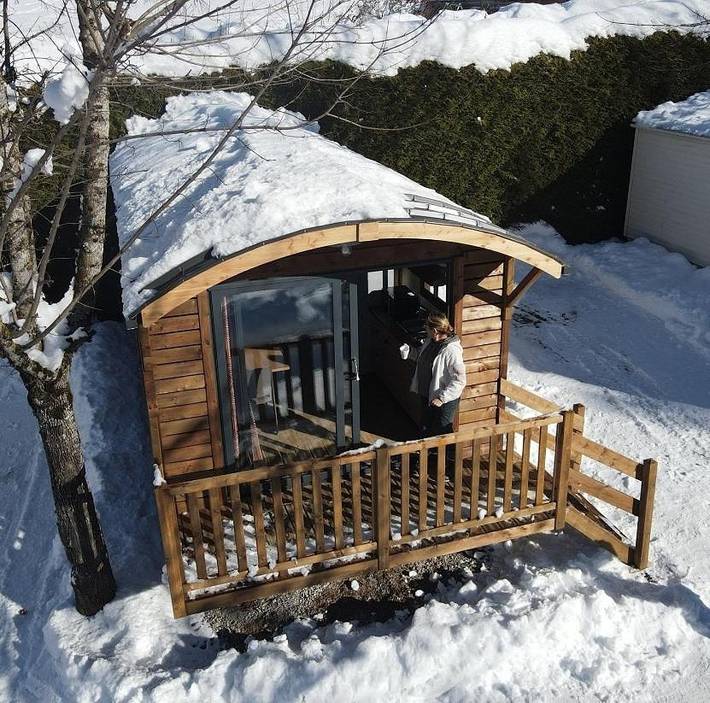 Camping voor 4 personen, with Terras and Whirlpool as well as Tuin and Sauna in Haute-Savoie