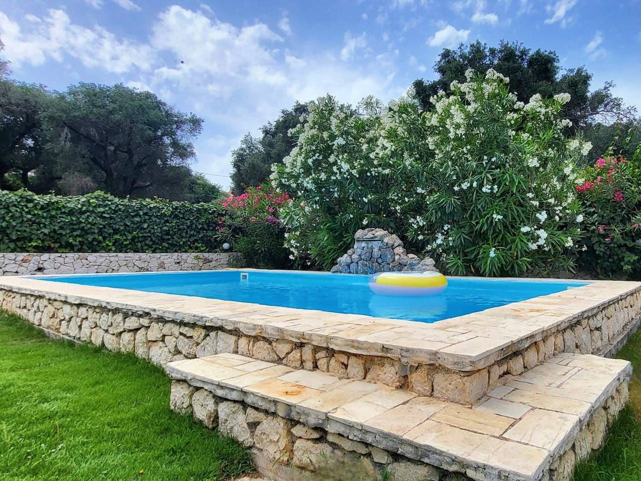 Mit privatem Pool für 6 Personen in Korfu