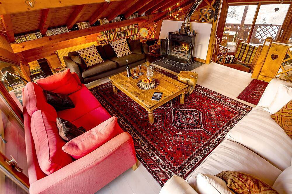 Catered Ski Chalet: 260 Jahre altes Bauernhaus mit herrlichem Bergblick in La Plagne, Bellentre