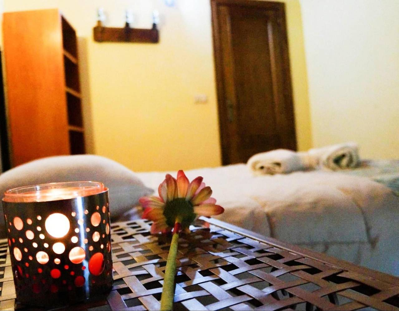 Apartamento entero, Apartamento 'Majada La Carrasca' con vistas a la montaña, piscina privada y aire acondicionado. in Villacarrillo, Parque natural de las Sierras de Cazorla y Segura