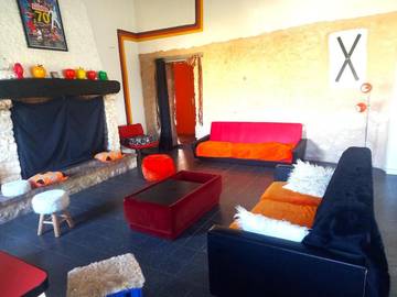 Location de vacances pour 15 personnes, avec piscine et jardin, animaux acceptés à Sarrant