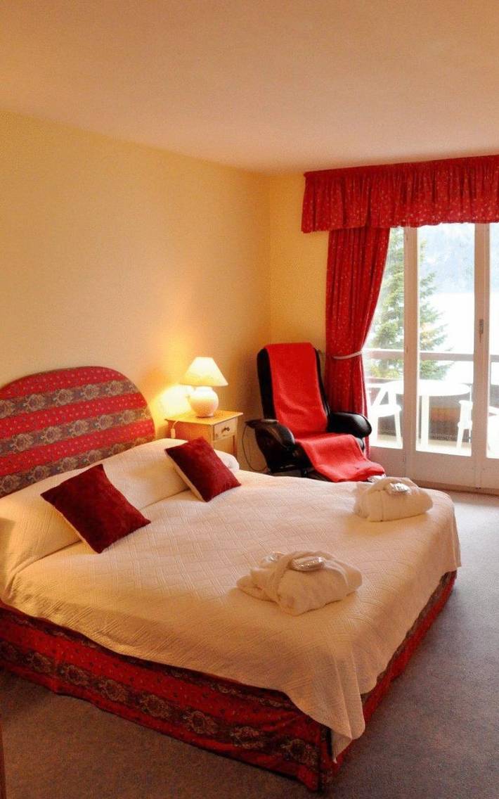 Hôtel pour 4 personnes, avec terrasse à Brienz - 3