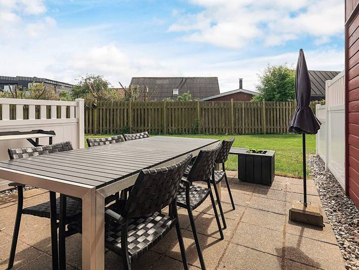 Ferienwohnung für 6 Personen, mit Garten und Terrasse, kinderfreundlich in Øster Hurup - 2