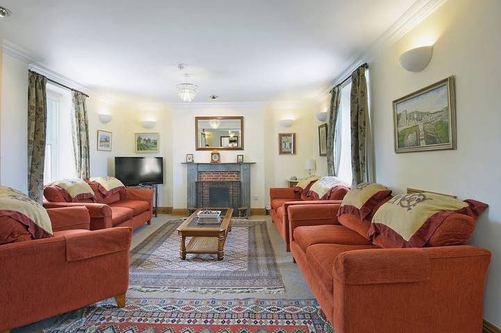 Cottage for 14 people, with garden in Langton Matravers