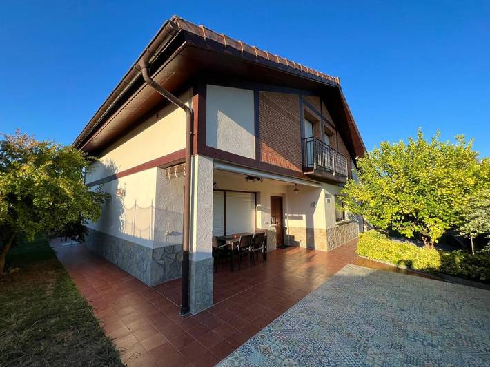 Maison de vacances pour 6 personnes, avec jardin ainsi que vue et piscine - 1