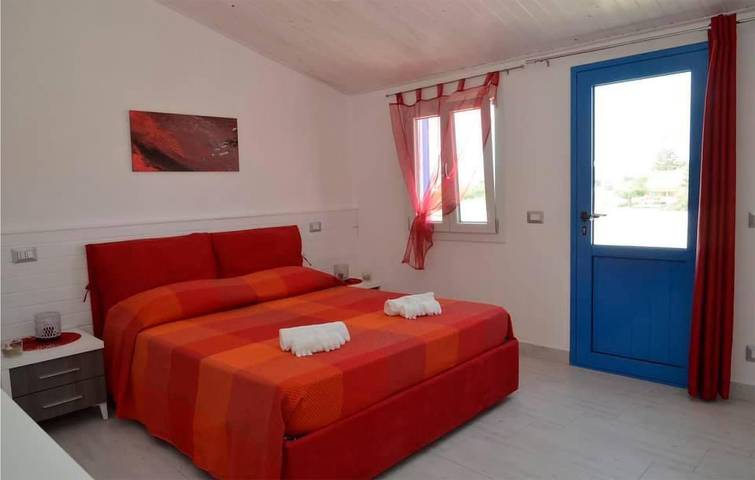 Apartamento vacacional entero, Apartamento con vistas al mar, aire acondicionado, aparcamiento, piscina, cocina y WiFi. in Scicli, Provincia de Ragusa