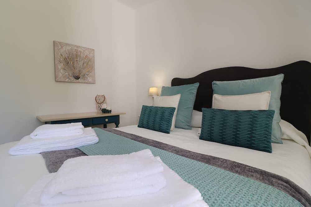 Appartamento intero, 2 Bedroom Duplex Apartment with Swimming pool at São Rafael Beach - Albufeira in Albufeira, Distretto di Faro