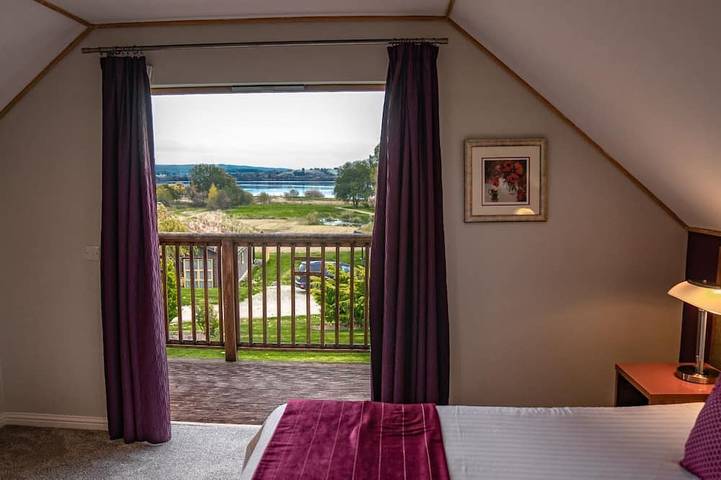 Drumlanrig Lodge mit Whirlpool und Blick auf Loch Lomond in Loch Lomond, Stirling und Umgebung