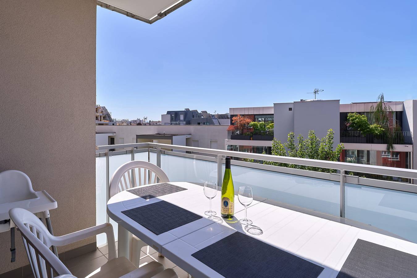 Apartamento entero, Apartamento de vacaciones para 4 personas con balcón in Estrasburgo, Región de Estrasburgo