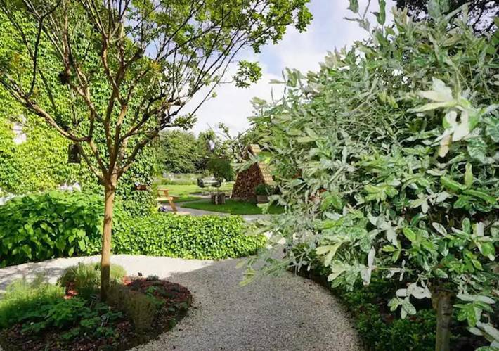 Location de vacances pour 4 personnes, avec jacuzzi et piscine ainsi que jardin et sauna à Sarlande - 2