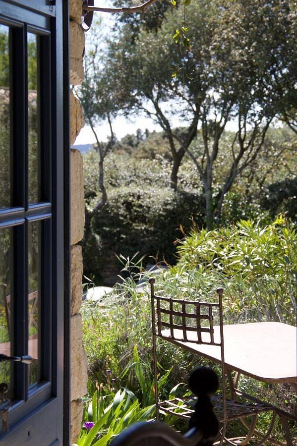 Chambre d’hôte pour 2 personnes, avec jardin et piscine ainsi que vue et terrasse à Gordes - 3