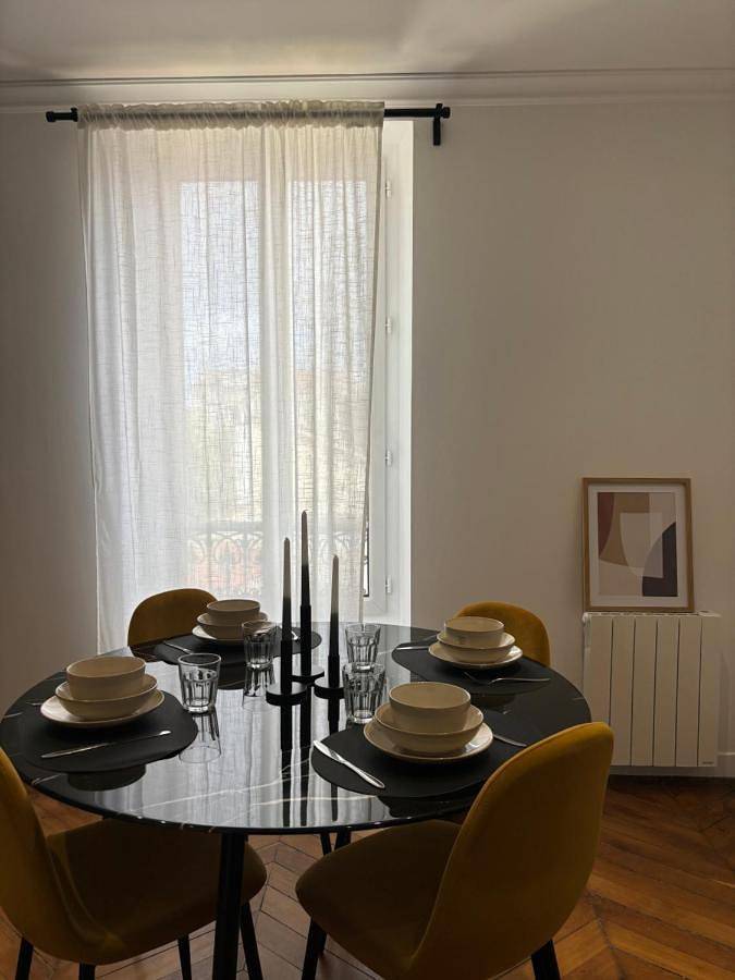 Appartement entier, Le Rêveur - Parking Gratuit, Wifi, Rer C Choisy-le-Roi in Choisy-le-Roi, Val-de-Marne