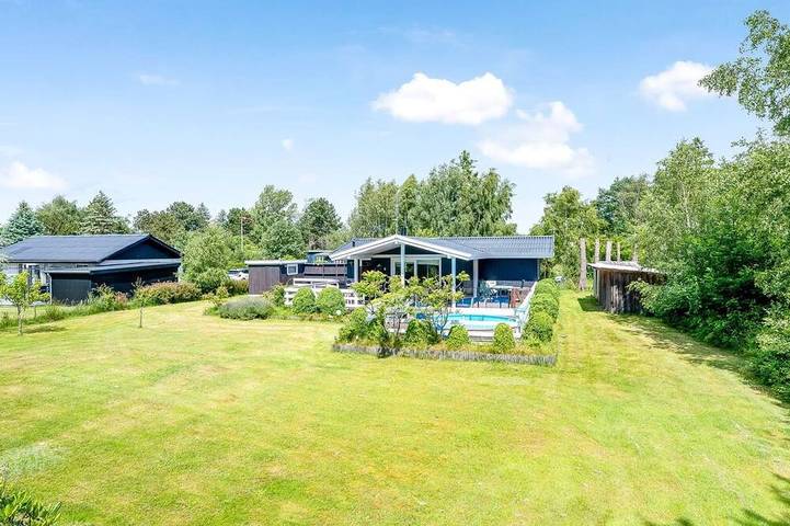 Ferienhaus für 6 Personen, mit Pool und Garten