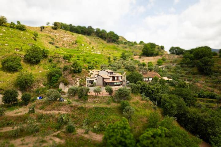 Hôtel pour 4 personnes, avec Balcon et Terrasse ainsi que Jardin et Piscine à Mammola