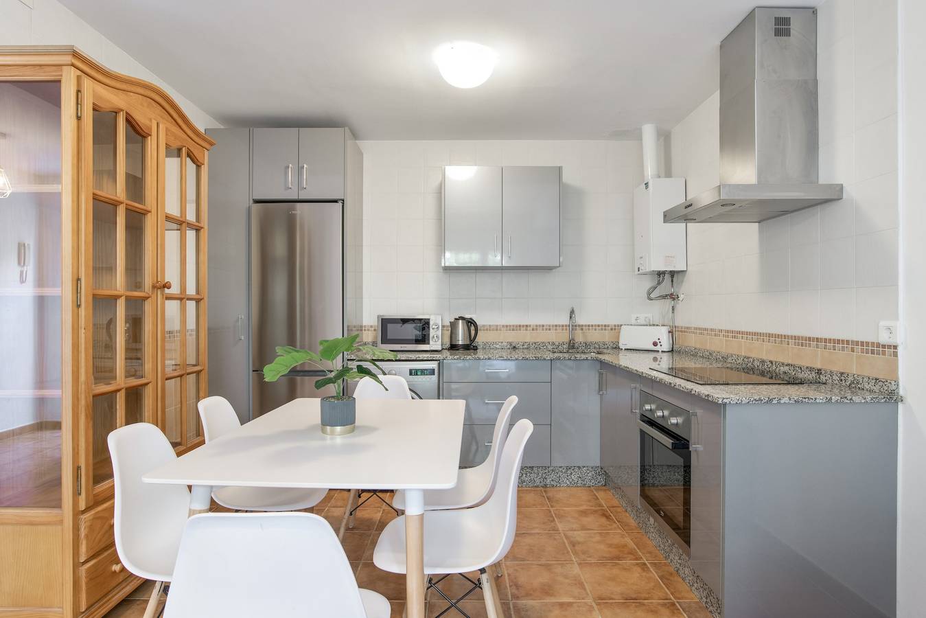 Appartement entier, Appartement « Casa Riguelas » avec vue sur la montagne, piscine et jardin partagés in Montejaque, Province de Málaga