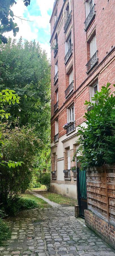Gîte pour 4 personnes, avec jardin à Enghien-les-Bains - 2