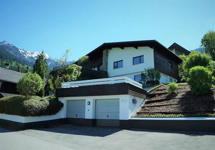 Ferienhaus für 8 Personen, mit Terrasse und Garten sowie Ausblick