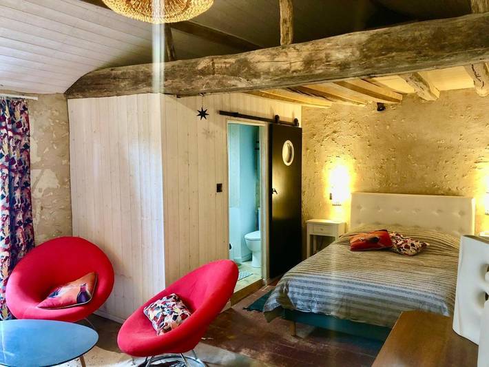 Location de vacances pour 2 personnes, avec terrasse ainsi que sauna et jacuzzi à Montreuil-Bellay - 2