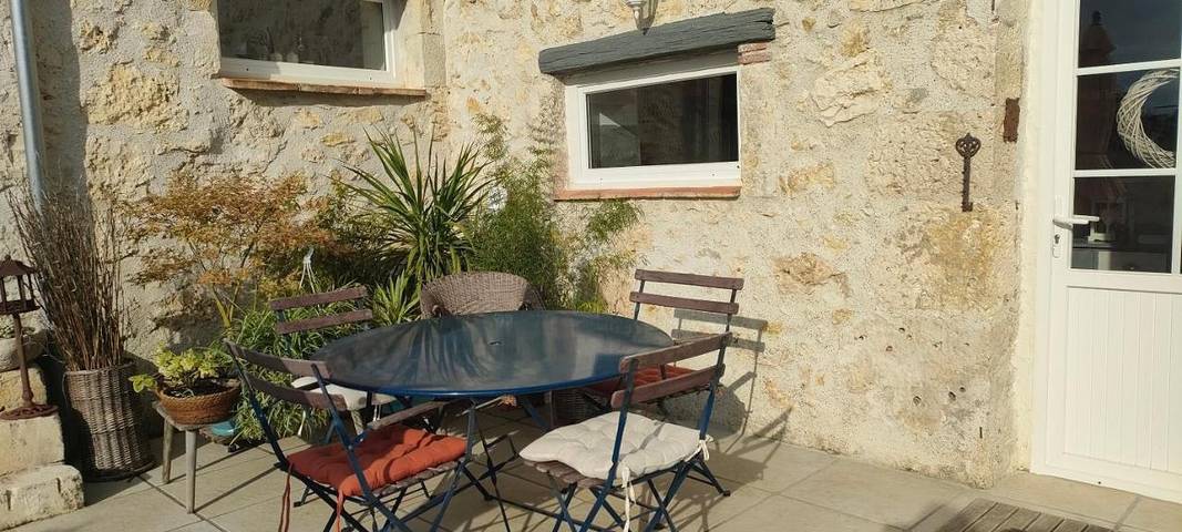 Chambre d’hôte pour 2 personnes, avec terrasse ainsi que jardin et vue dans le Gers - 2