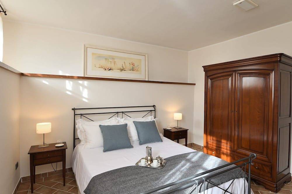 Cresta del Chianti, Castelnuovo Berardenga, Siena and Chianti in Castelnuovo Berardenga (Comune), Chianti