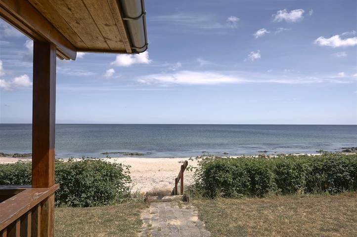 Pet friendly home in Allinge with house sea view in Sandkås, Allinge