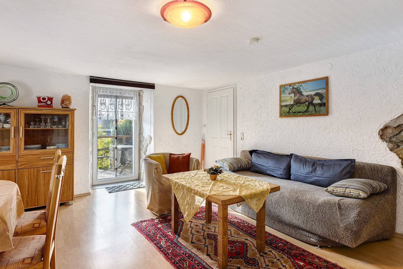 Ganze Wohnung, Ferienwohnung 1" mit privater Terrasse, Gemeinschaftsgarten und Wlan in Hüfingen, Südschwarzwald