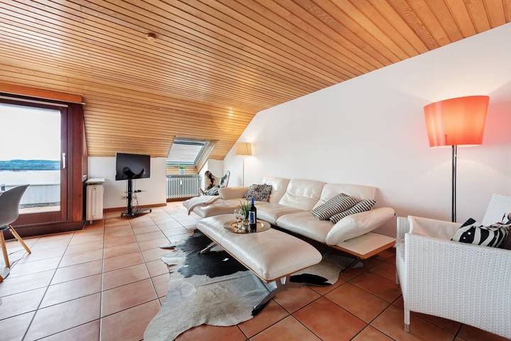 Ferienwohnung für 4 Personen, mit Balkon und Seeblick, mit Haustier in Überlingen