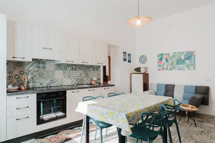 Casa vacanze 'La Vanedda' con terrazza privata, Wi-Fi e aria condizionata in Partanna, Provincia di Trapani