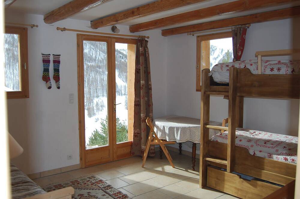 Chalet récent, Aménagement Très Soigné, Exposition Sud, Vue. in Molines-en-Queyras, Queyras