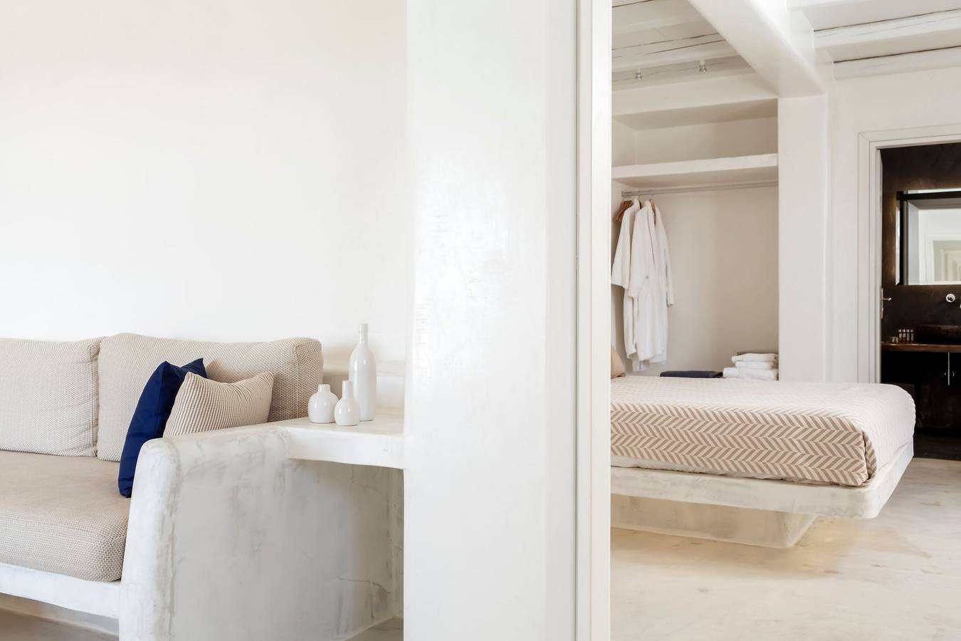 Luxury Naxos Villas | Grande Suite | Air Conditioning | Outdoor Pool | 1 Bedroom | Stelida in Agios Prokopios, Cyclades