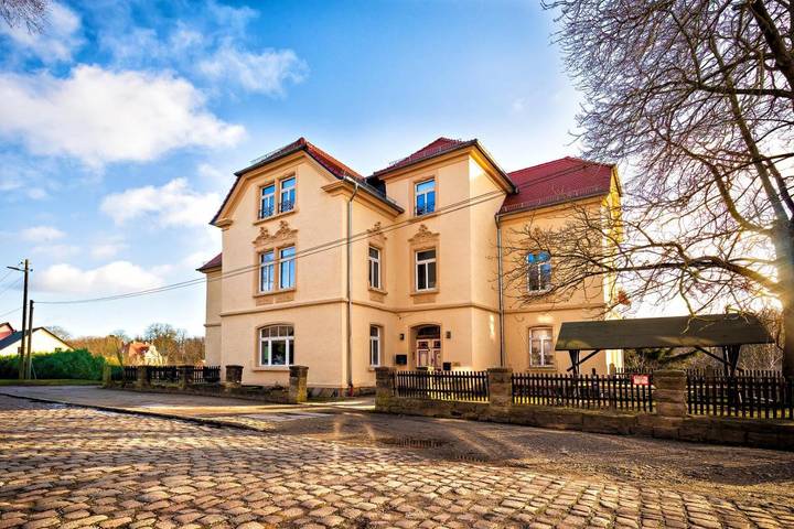 Ferienwohnung für 2 Personen, mit Garten und Ausblick in Droyßig