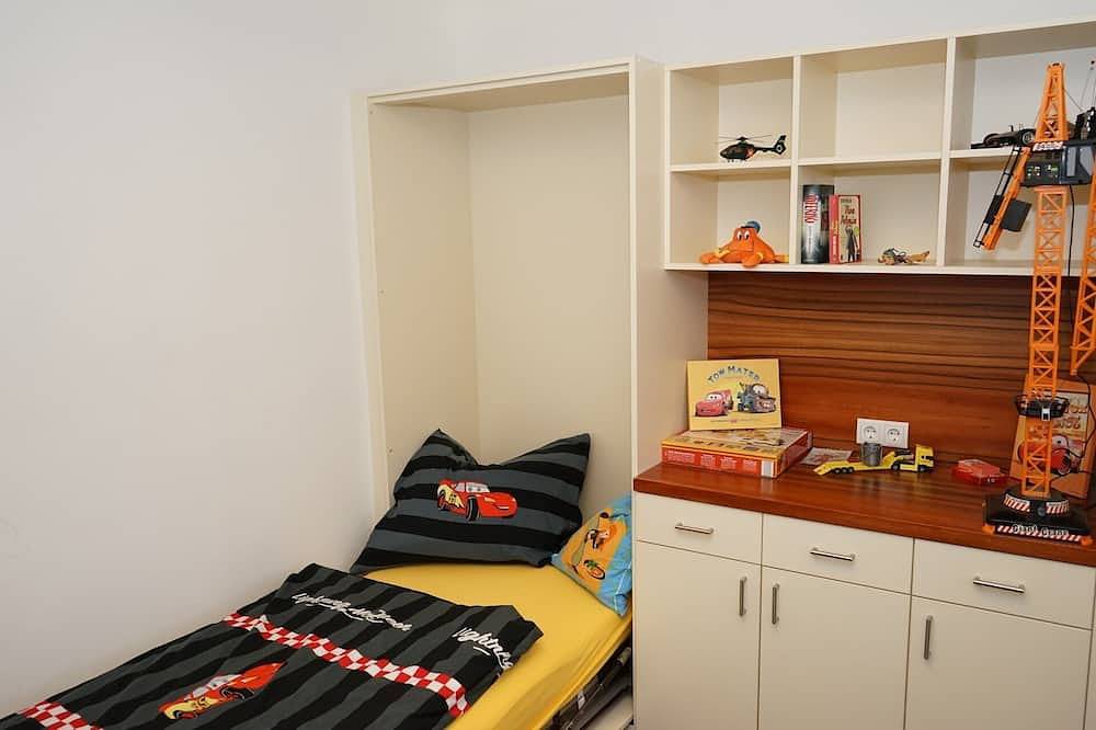 Ganze Wohnung, Luxuriöses Apartment direkt am Ufer des Ossiacher See mit großer Terrasse Wlan in Treffen am Ossiacher See, Gerlitzen