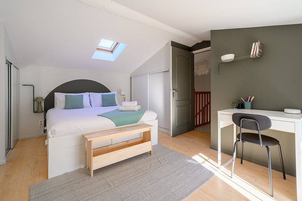 Oiqia • Clarisse • Nuancier in Castres, Castres region