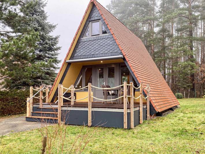 Ferienhaus für 4 Personen, mit Garten in Canow