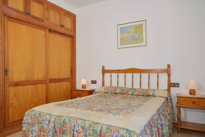 Ganze Wohnung, Sonnige 2-Schlafzimmer mit großer Terrasse. W-lan in Costa del Silencio, Arona