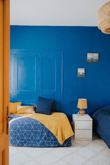 Chambre d’hôte pour 5 personnes, avec jardin ainsi que jacuzzi et terrasse dans Yonne
