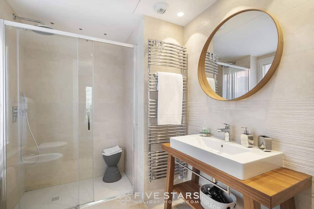 Apartamento entero, By Five Stars Holiday House in Saint-Jean-Cap-Ferrat, Nizza Region