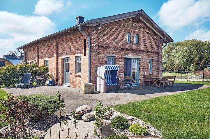 Ferienhaus für 6 Personen, mit Garten und Terrasse sowie Sauna