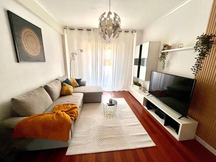 Apartamento de férias para 4 pessoas, com vista e varanda em Amadora