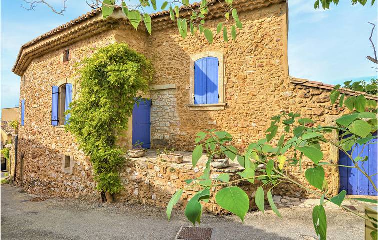 Gîte pour 6 personnes, avec terrasse à Saint-Victor-la-Coste