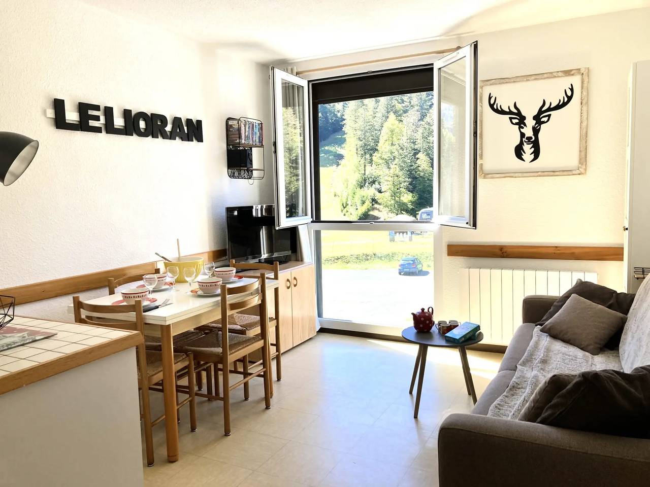 Studio entier, Studio avec coin montagne à Portes du Sud in Le Lioran, Laveissière