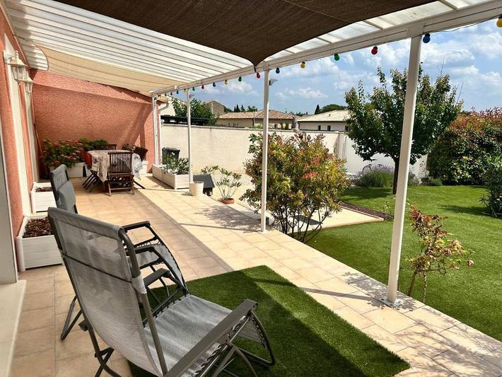 Location de vacances pour 6 personnes, avec vue ainsi que jardin et piscine à Saint-Gervais - 4