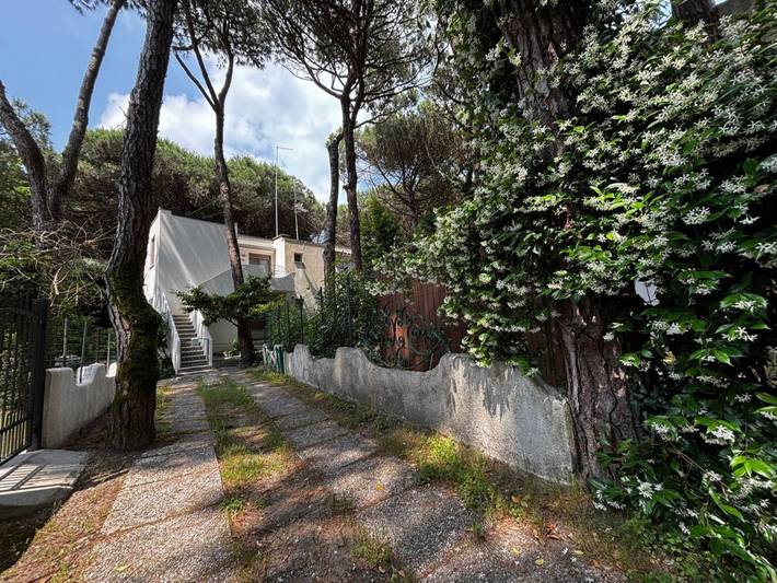 Villa für 4 Personen, mit Balkon/Terrasse und Ausblick, mit Haustier