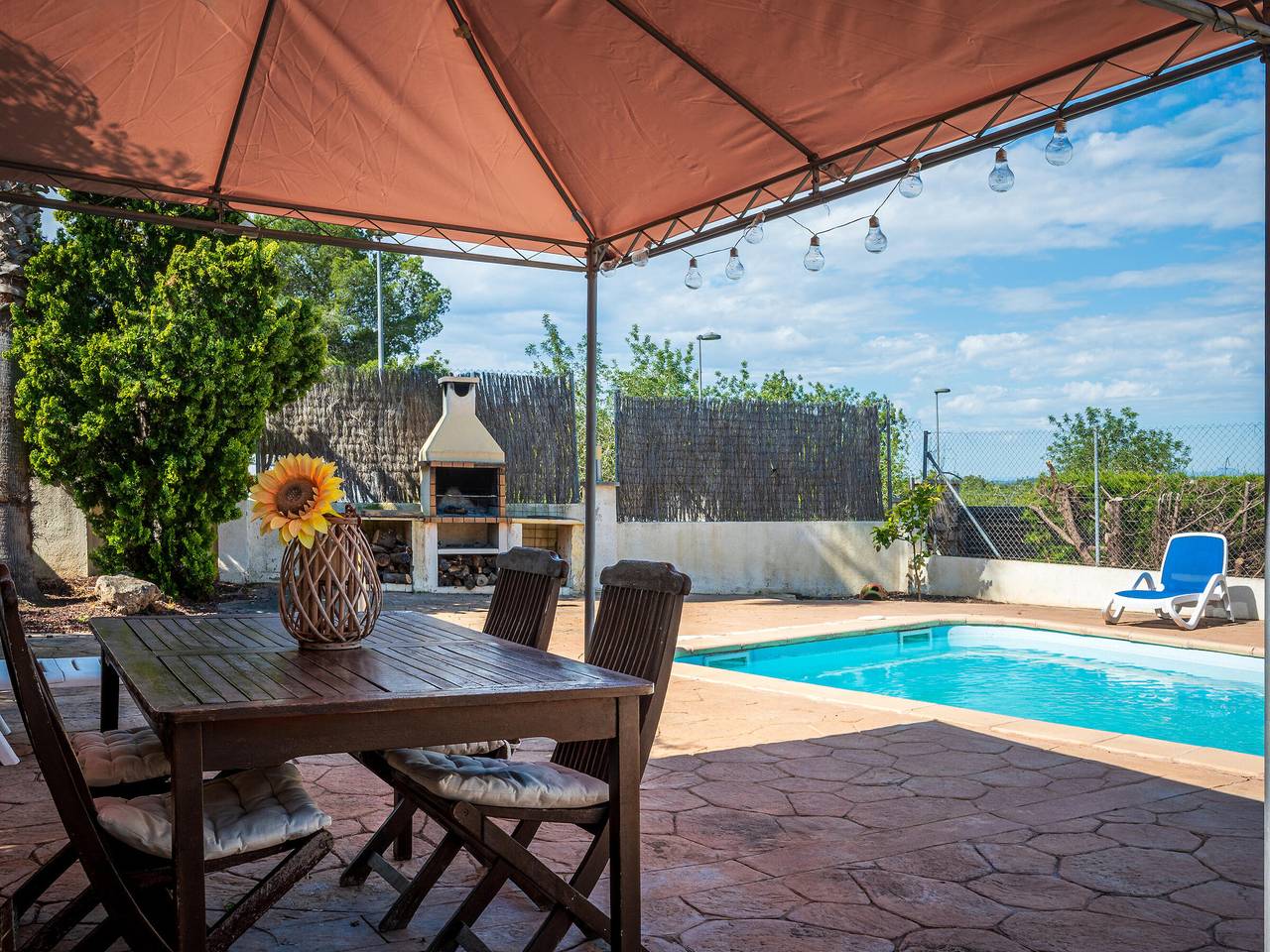 Family home in Creixell with private pool and wifi in Creixell, Costa Dorada