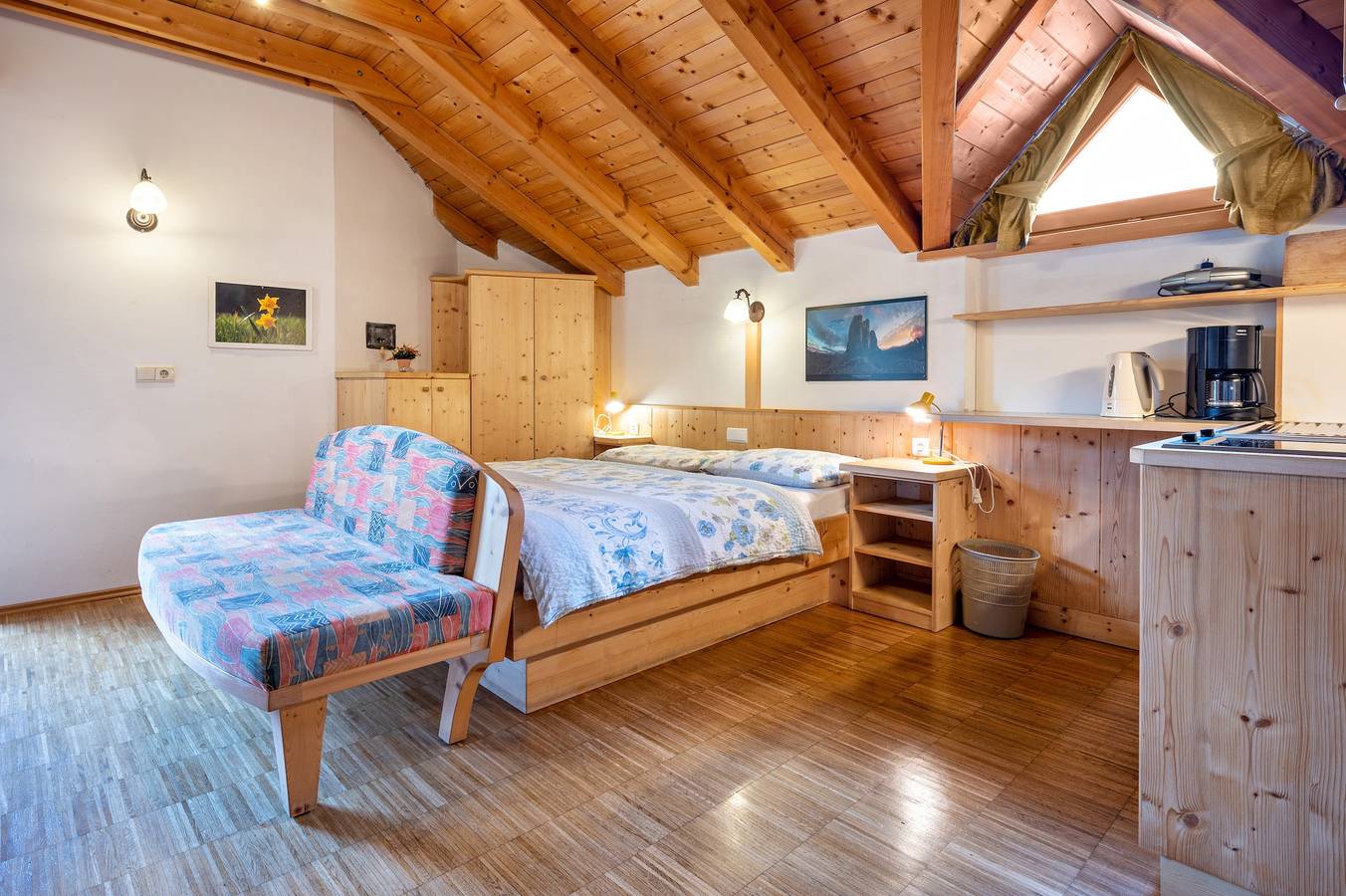 Ganze Wohnung, Ferienwohnung "Lindenhof Apt 3" mit Balkon & Wi-Fi in Dörfl, Vintl