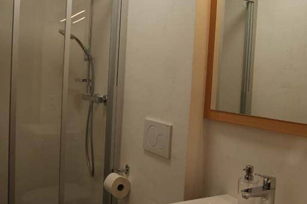 Ferienwohnung 02 - Gästehaus Obererlacher in Gailtaler Alpen, Obertilliach