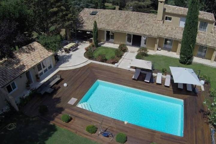 Agriturismo für 13 Personen, mit Pool in Aix-en-Provence